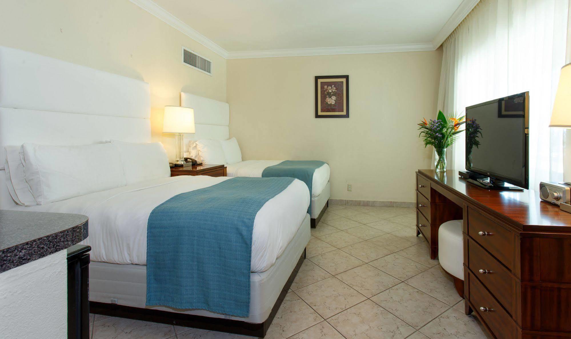 The Sea Lord Hotel & Suites (Adults Only) Lauderdale-by-the-Sea Luaran gambar
